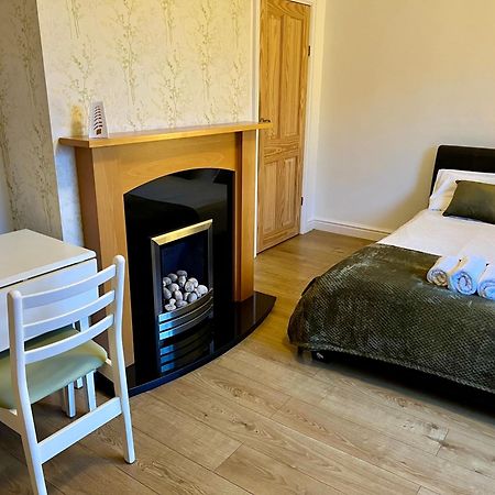 Housefield Stay, Room 4 Stoke-on-Trent Экстерьер фото